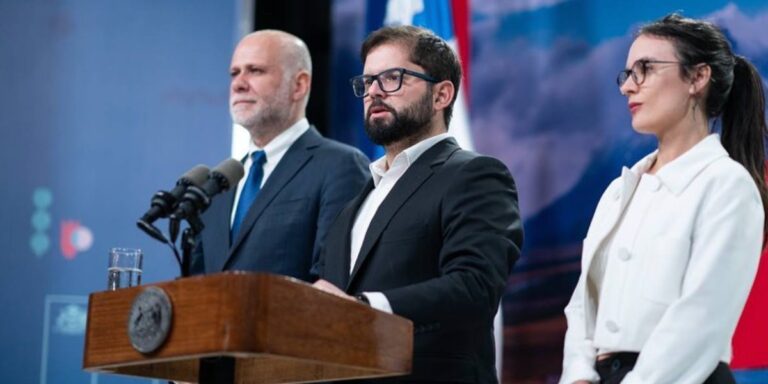 Gabriel Boric y su estrategia para la explotación nacional del litio en Chile