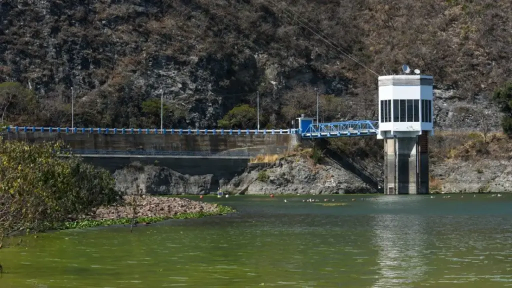 Se incrementan niveles en presas