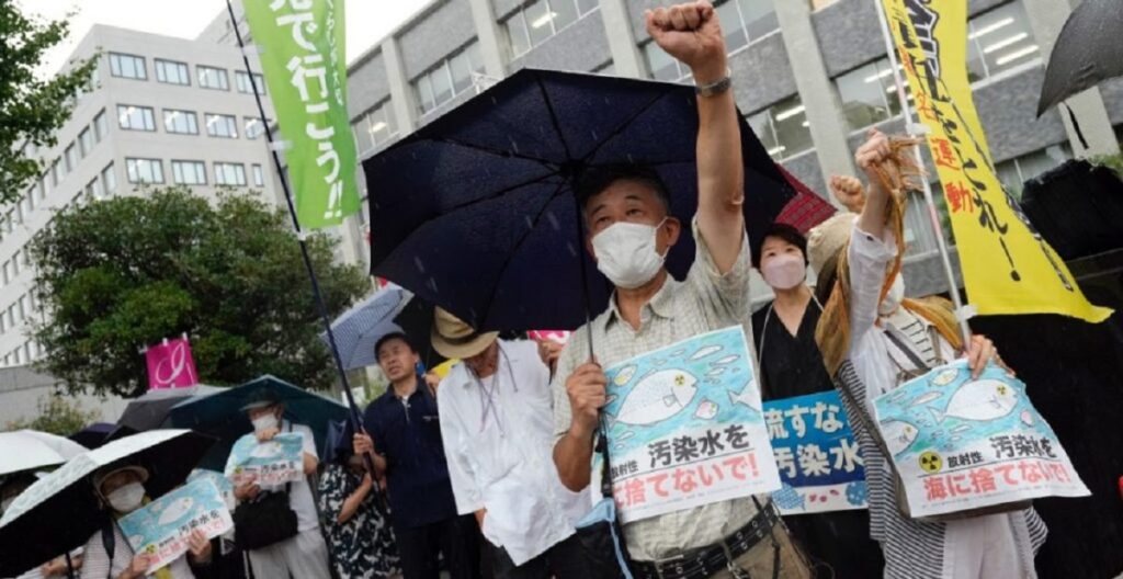 En Japón, verterán agua tratada de central nuclear al Pacífico