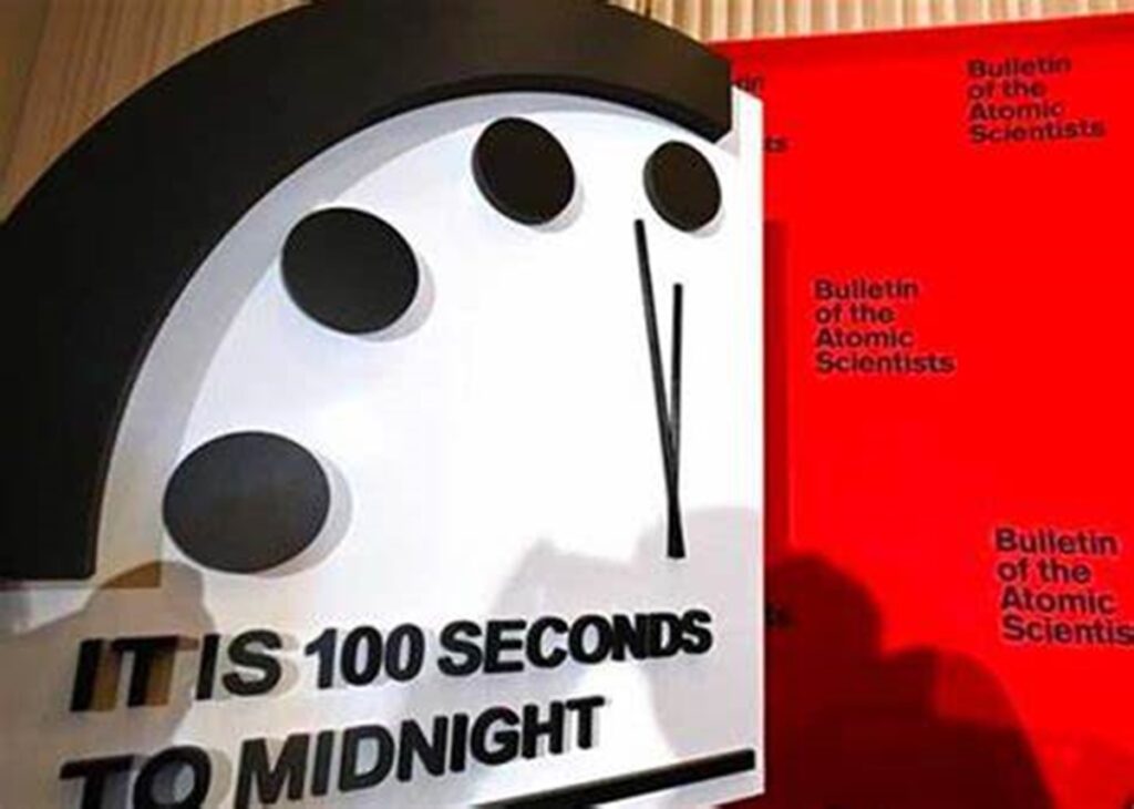 Reloj del Juicio Final revela desaparición de la humanidad