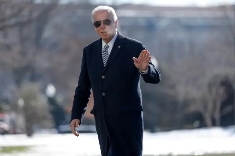 Biden suspende la construcción de terminales de exportación de gas