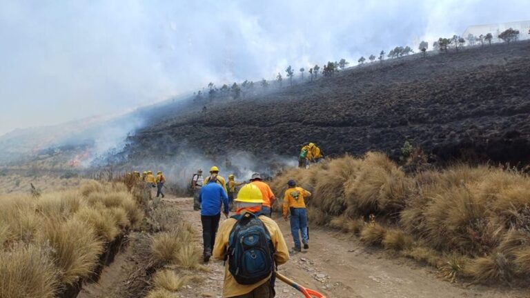 Reportan incendios en zona de los volcanes Iztaccíhuatl- Popocatépetl