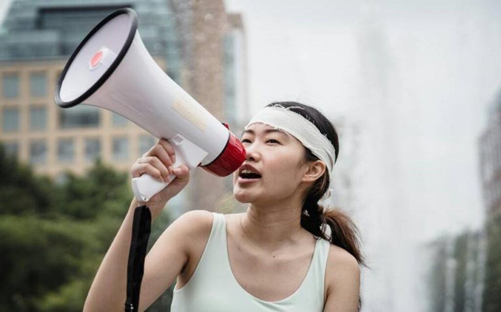 Revelan profesora algunos mitos sobre el activismo climático