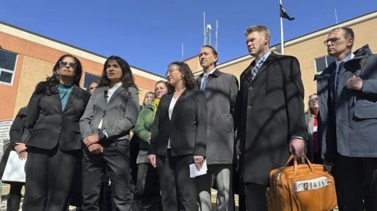 Greenpeace deberá pagar 660 mdd a oleoducto de Dakota