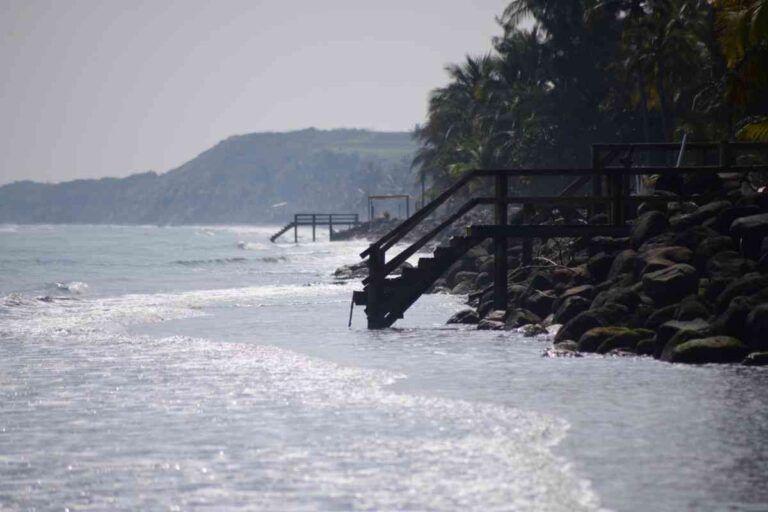 Conoces los factores que aceleran la desaparición de playas en el Golfo de México