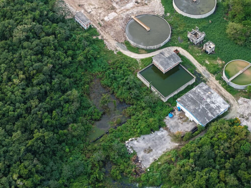 Anuncian inversión millonaria en planta de tratamiento de Cozumel mientras CAPA es señalada por corrupción
