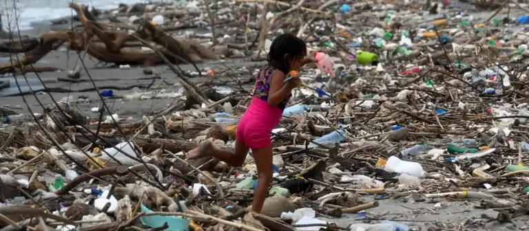 América Latina se une a campaña global para reducir plástico