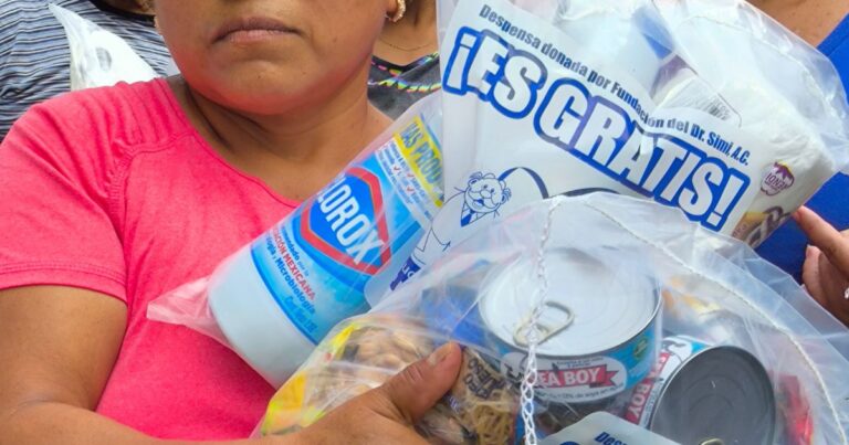 Víctor González Herrera, presidente del Grupo por un País Mejor y CEO de Farmacias Similares, anunció la activación del Plan Simi III, una iniciativa humanitaria de la Fundación Dr. Simi.