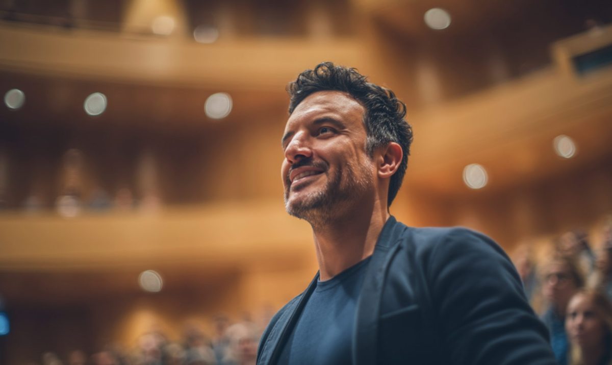 Carlos Raphael de la Madrid y su visión de los delfines en la literatura.