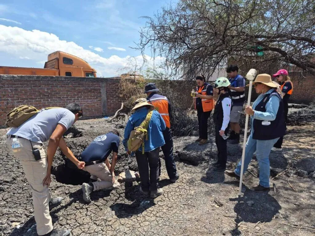 Fenómeno de El Salitre no es un volcán ni un géiser: UNAM