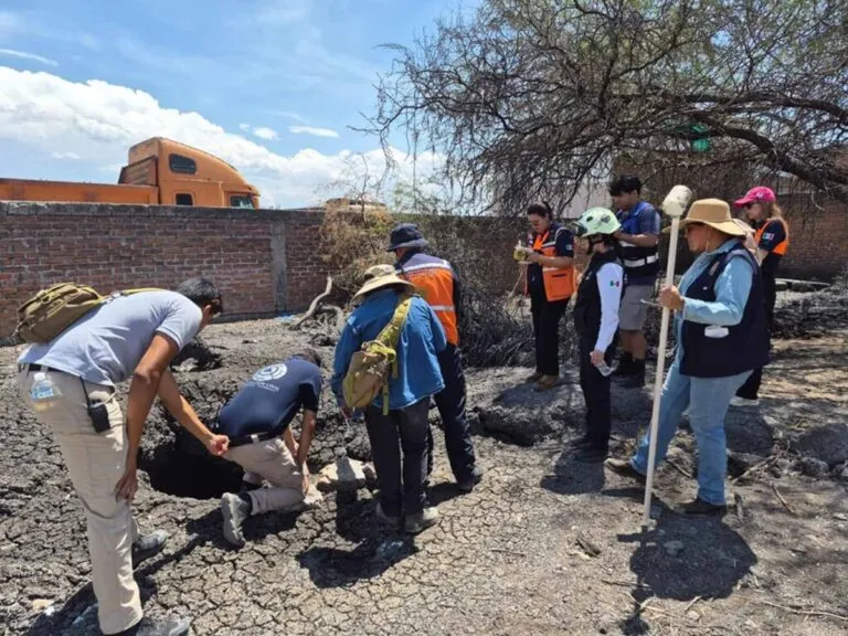 Fenómeno de El Salitre no es un volcán ni un géiser: UNAM