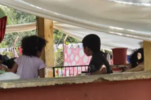 Víctor González Herrera llevará agua a escuelas en Colombia.