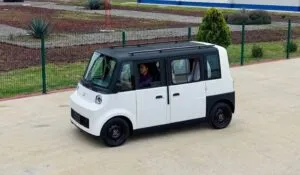 Presidenta Claudia Sheinbaum presenta el vehículo eléctrico Olinia 1