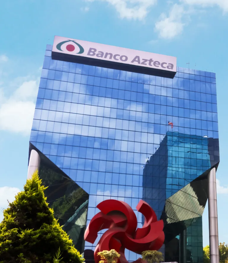 Banco Azteca y Grupo Salinas transparentan registro tributario ante el SAT