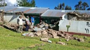 Terremoto de 7.2 sacude Perú y activa vigilancia ante posibles daños