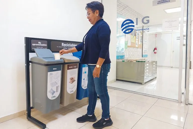 Geografía pone en marcha su Programa Basura Cero