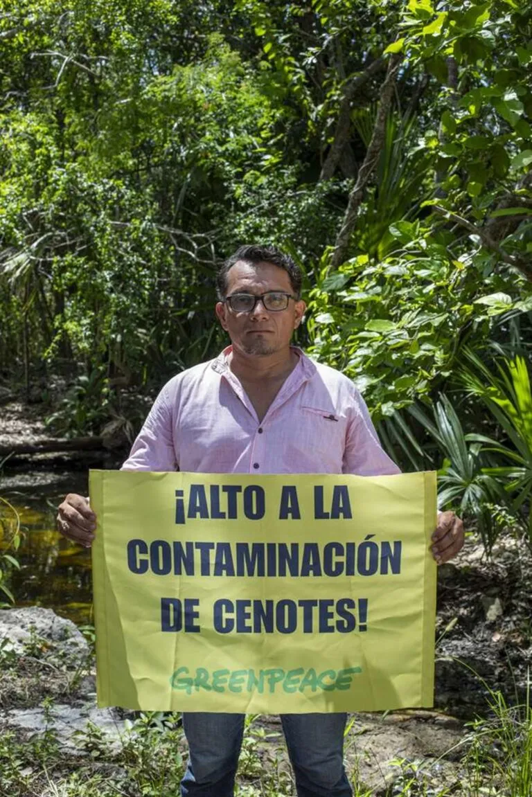 Héroes que ponen el cuerpo y resisten contra las megagranjas industriales