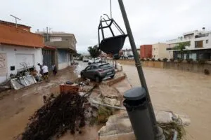 Lluvias torrenciales inundan localidades del este de España